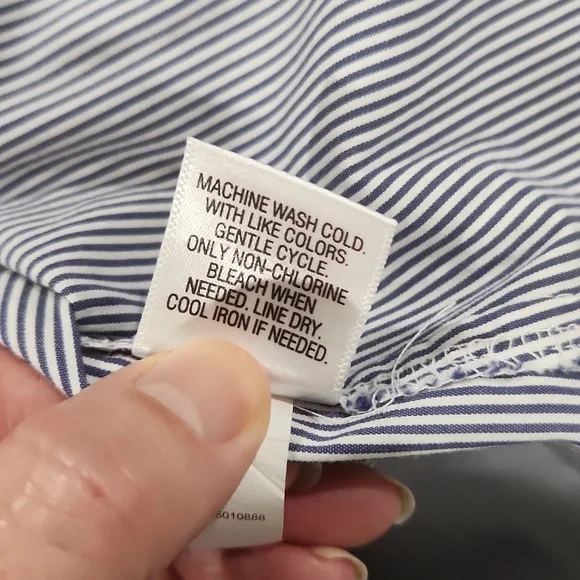 Blue and White striped cotton blend blouse in great condition! Medium - Picture 7 of 7